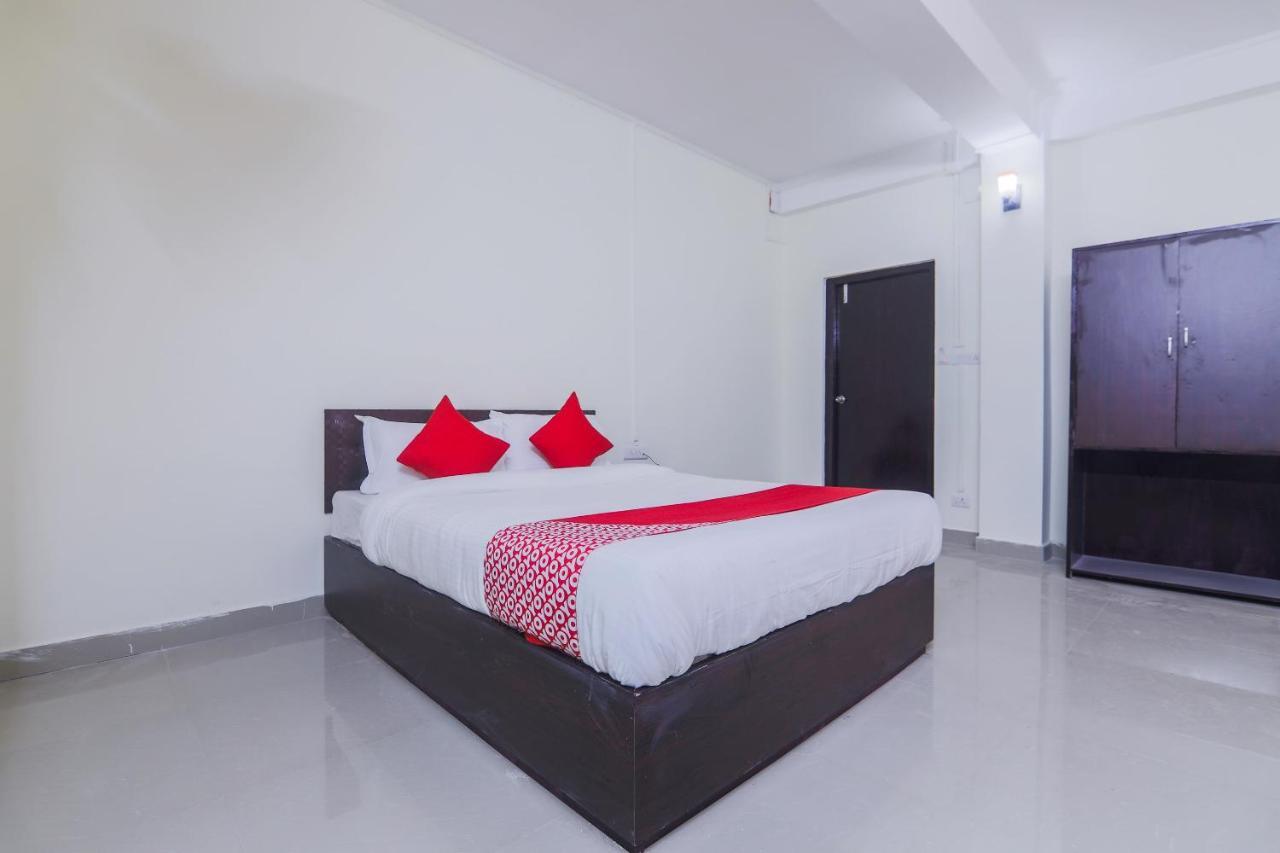 Oyo 18759 Nirvana Guest House Shillong Exterior foto