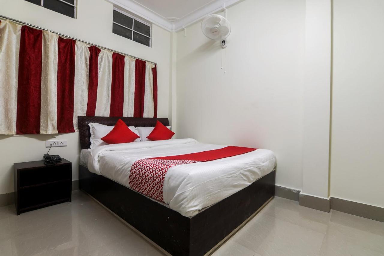 Oyo 18759 Nirvana Guest House Shillong Exterior foto